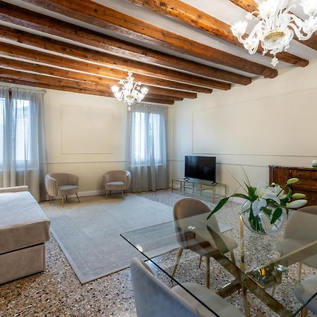 San Vio Palace Luxury Apartments Венеция Экстерьер фото