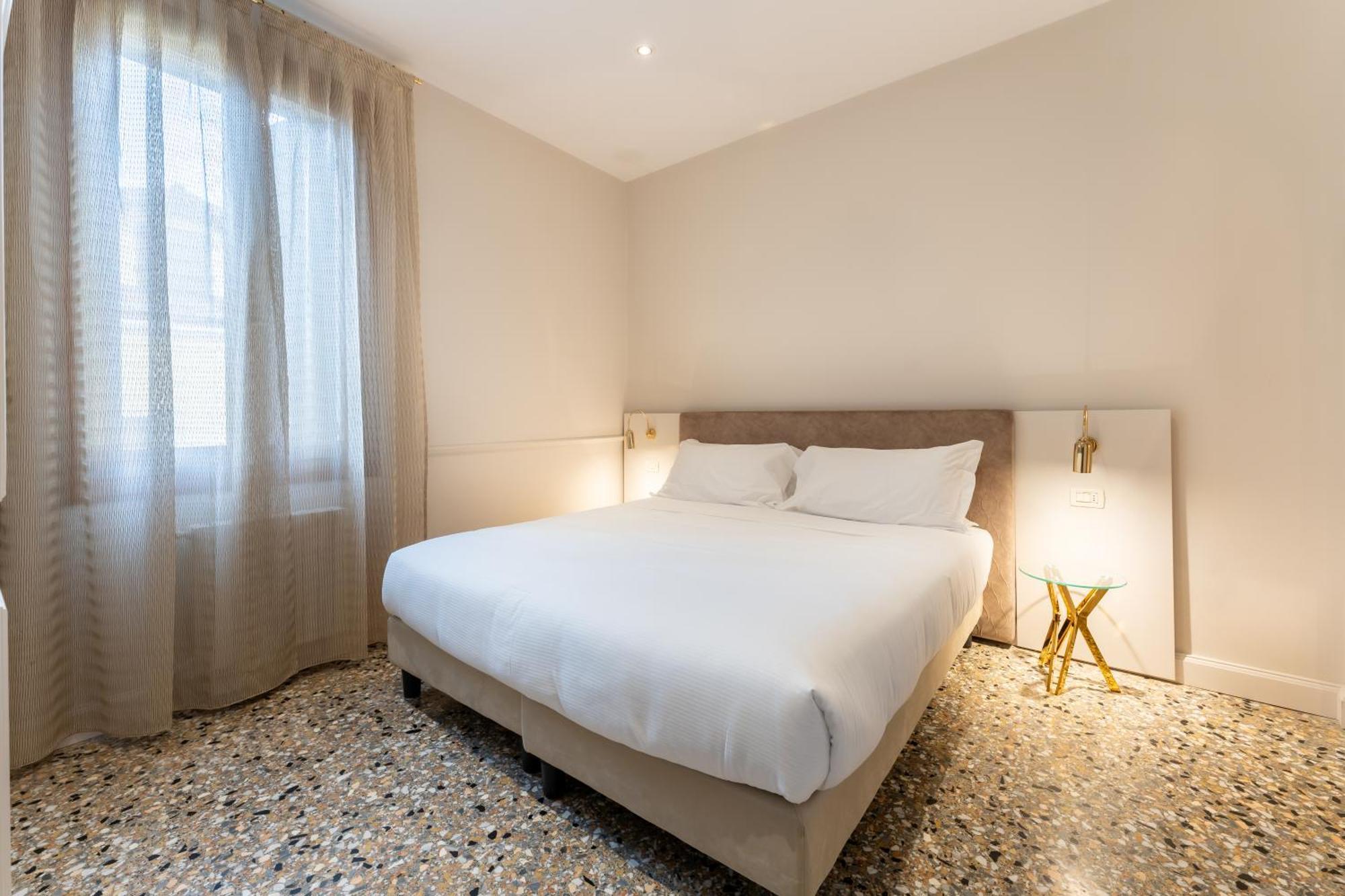 San Vio Palace Luxury Apartments Венеция Экстерьер фото