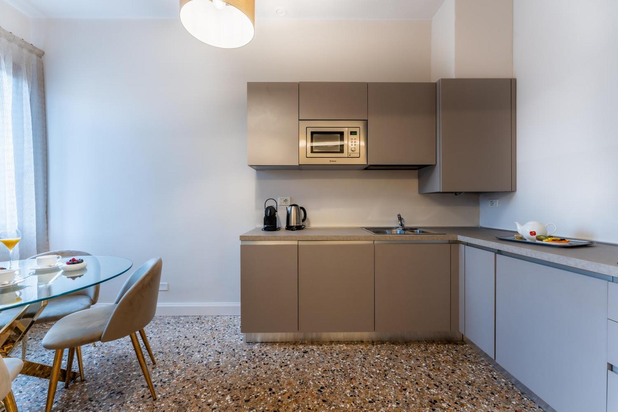 San Vio Palace Luxury Apartments Венеция Экстерьер фото