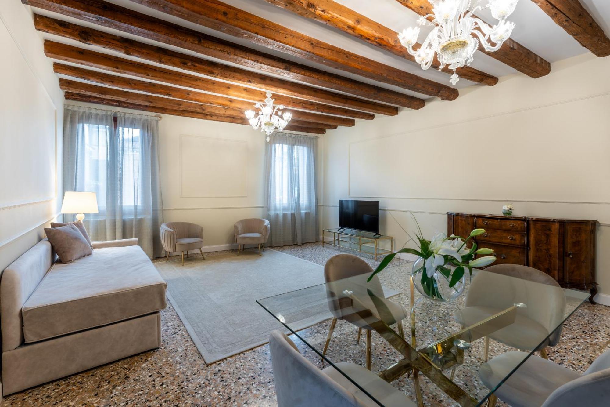 San Vio Palace Luxury Apartments Венеция Экстерьер фото