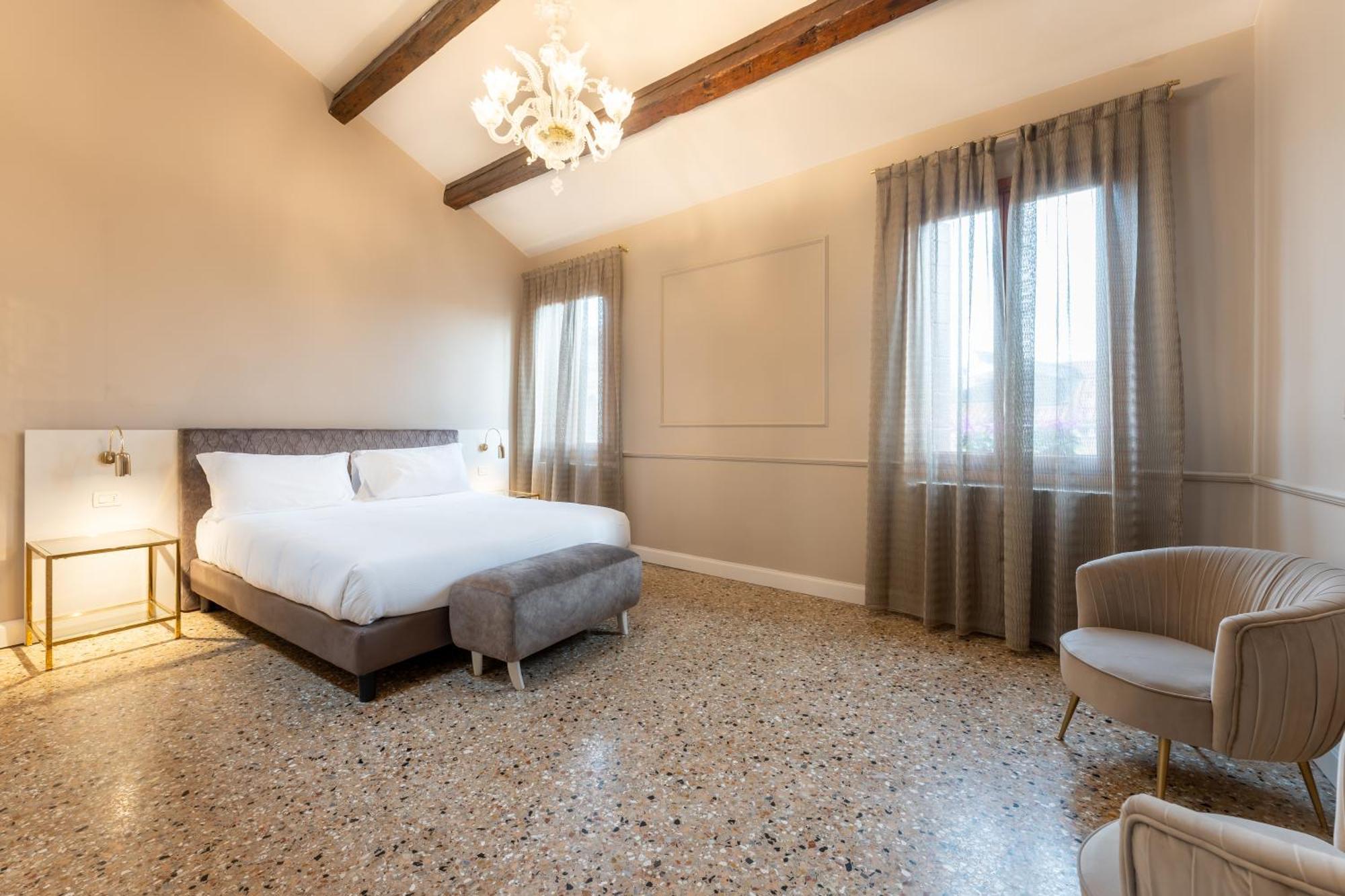 San Vio Palace Luxury Apartments Венеция Экстерьер фото