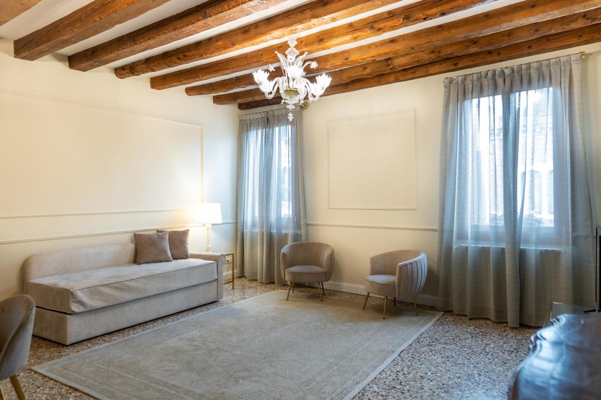 San Vio Palace Luxury Apartments Венеция Экстерьер фото