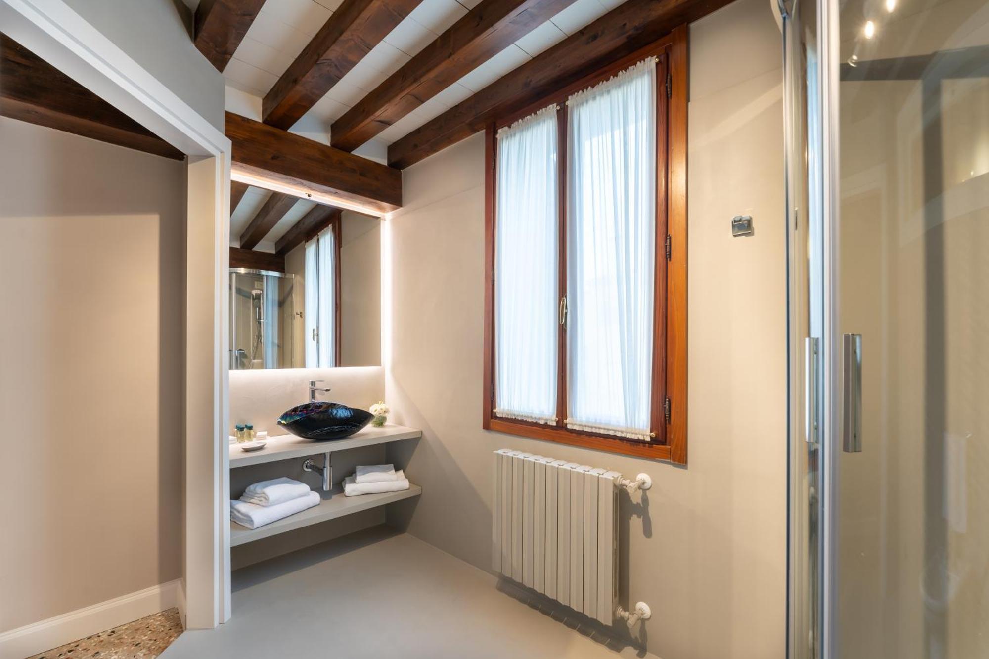 San Vio Palace Luxury Apartments Венеция Экстерьер фото