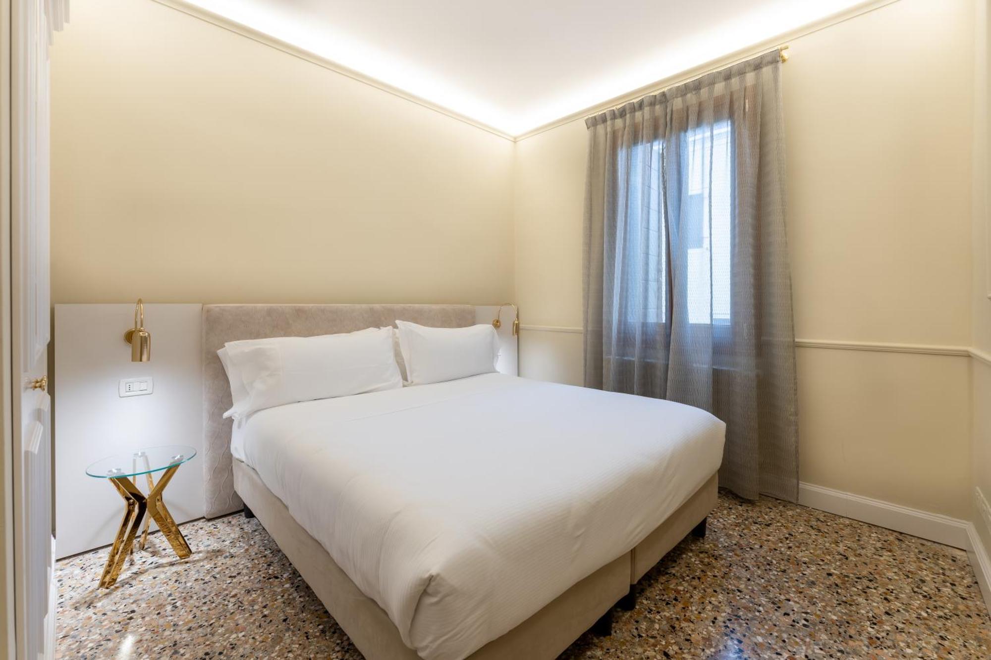 San Vio Palace Luxury Apartments Венеция Экстерьер фото