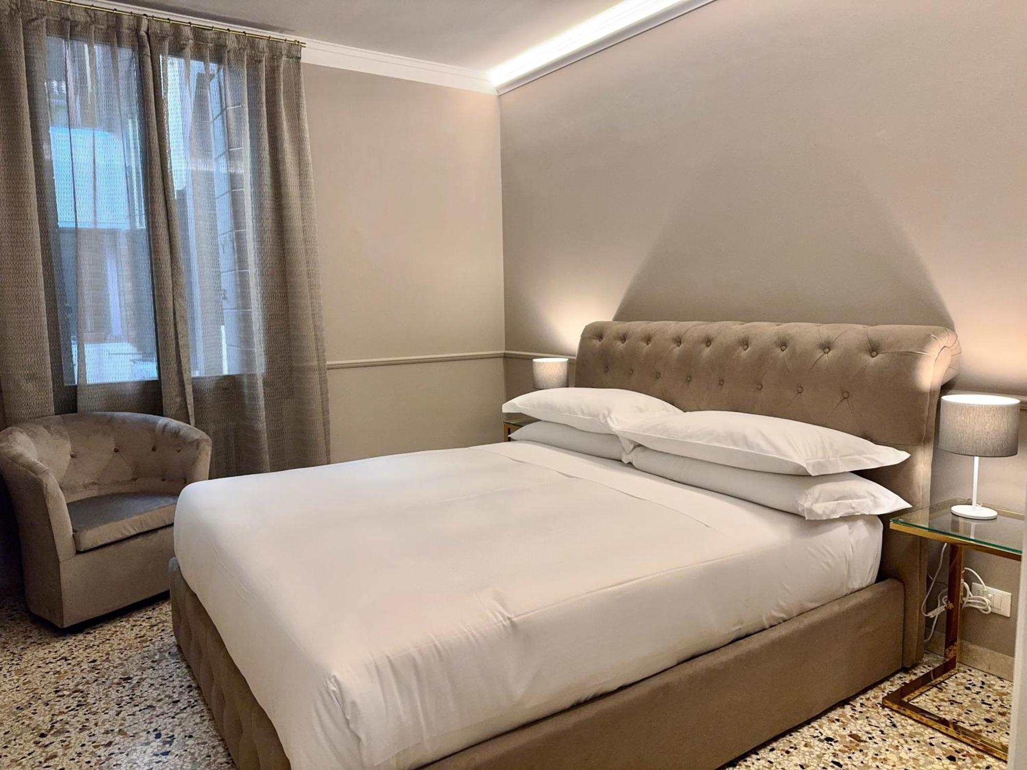 San Vio Palace Luxury Apartments Венеция Экстерьер фото