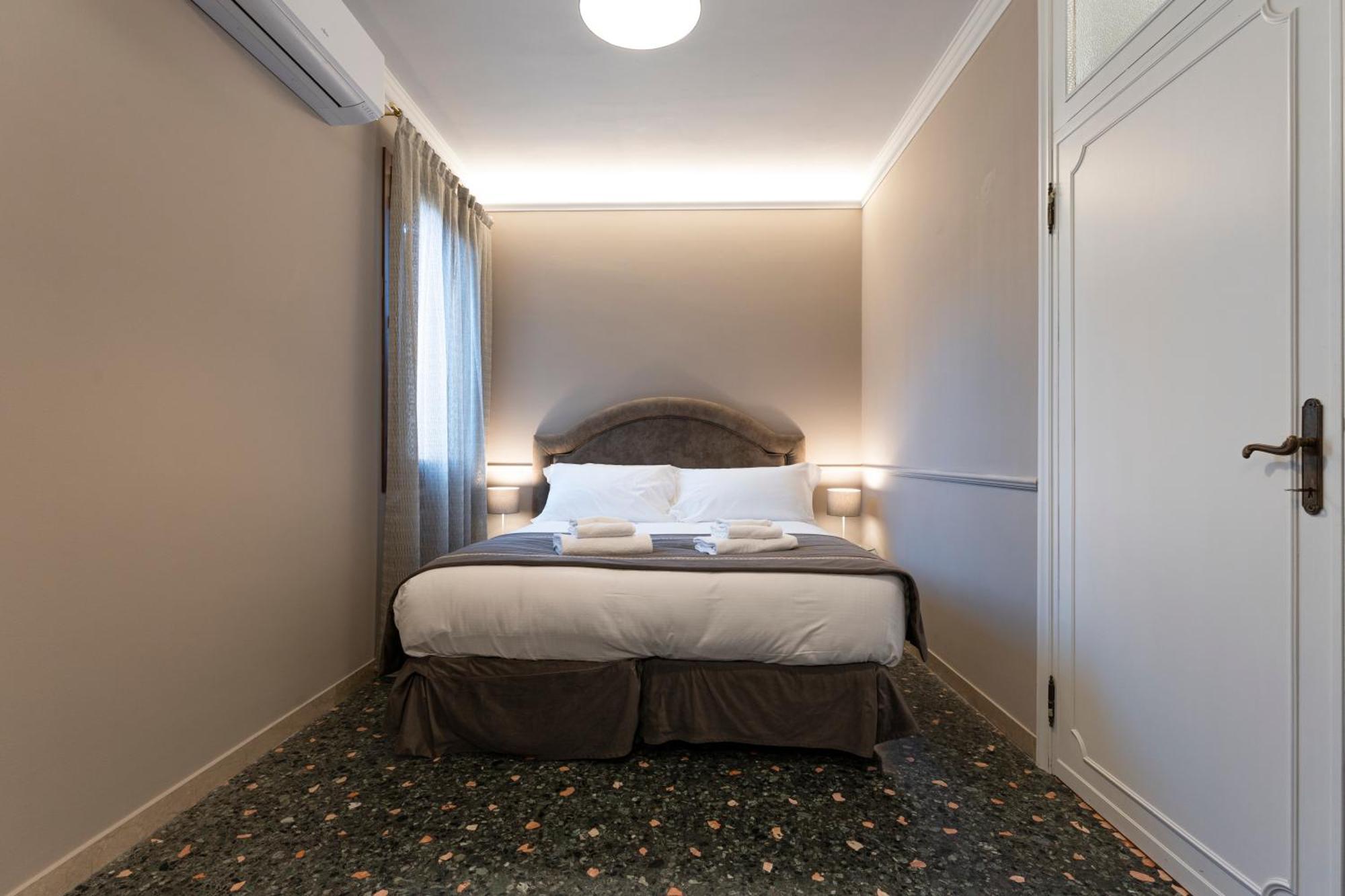 San Vio Palace Luxury Apartments Венеция Экстерьер фото