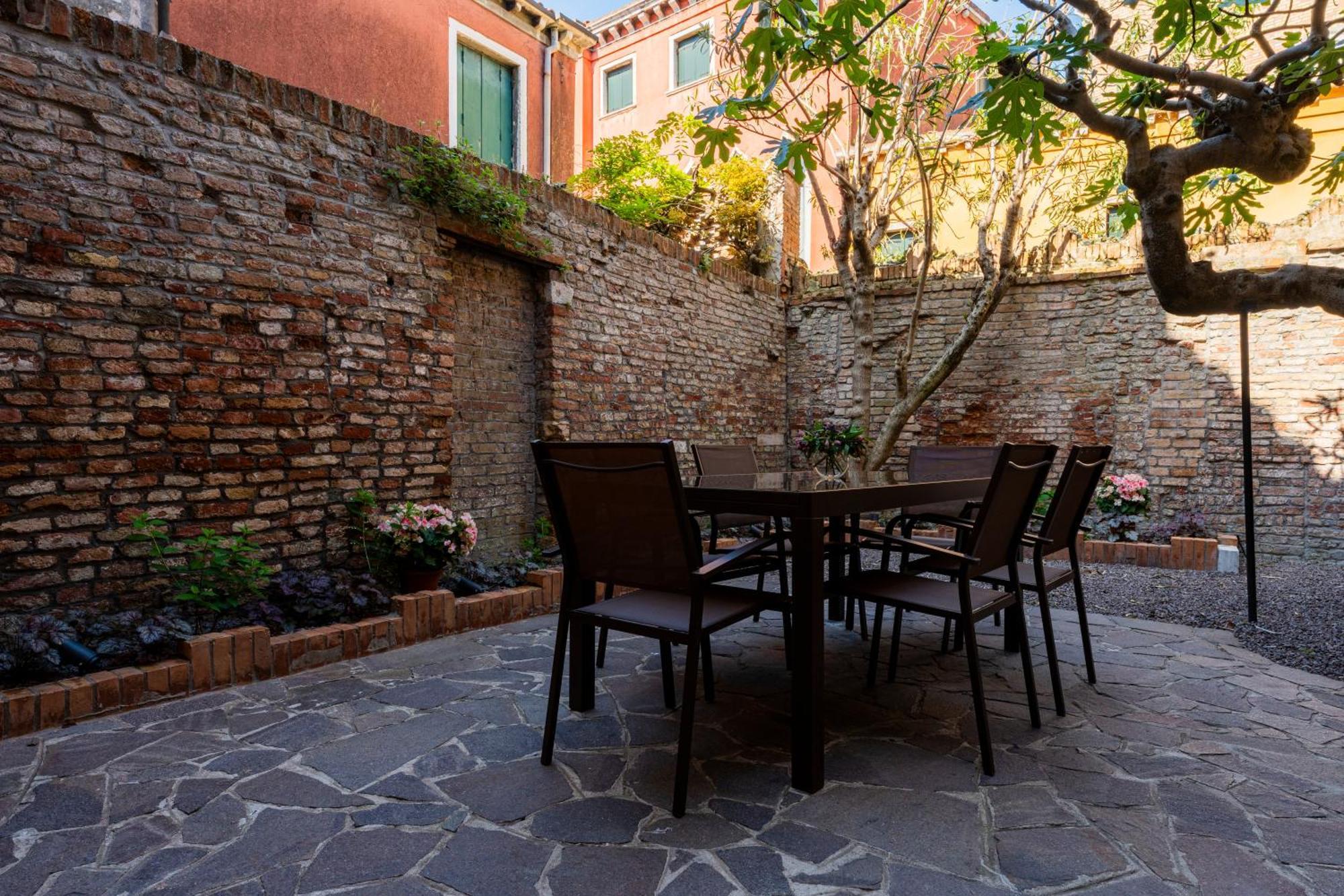 San Vio Palace Luxury Apartments Венеция Экстерьер фото